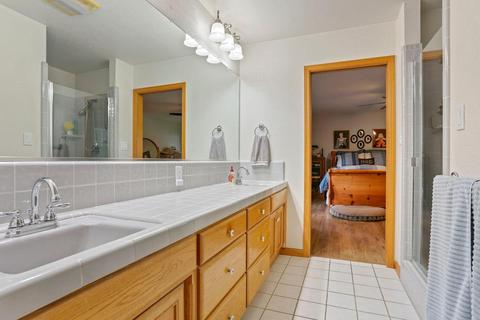 4810 E Armstrong Rd, Lodi, CA 95240 photo 24