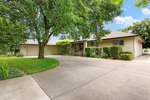 4810 E Armstrong Rd, Lodi, CA 95240 photo 4