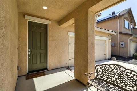 566 Homestead Ave, Lathrop, CA 95330 photo 3