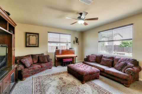 566 Homestead Ave, Lathrop, CA 95330 photo 6