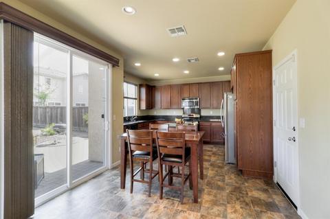 566 Homestead Ave, Lathrop, CA 95330 photo 8