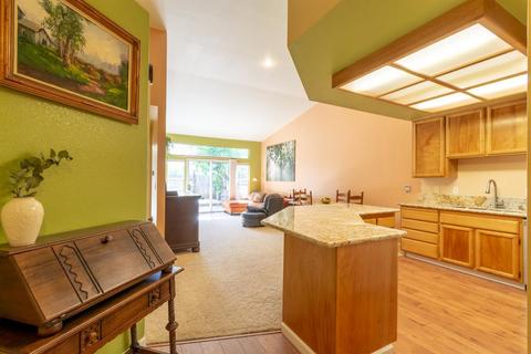 904 La Coruno St, Davis, CA 95618 photo 7