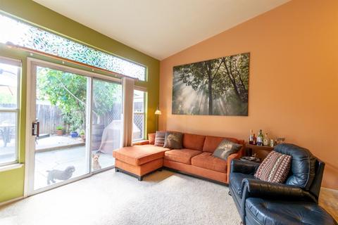 904 La Coruno St, Davis, CA 95618 photo 16