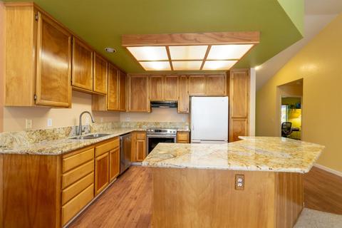 904 La Coruno St, Davis, CA 95618 photo 9