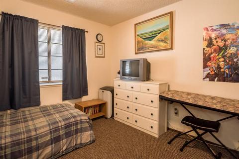 913 Panama Dr, Modesto, CA 95351 photo 12