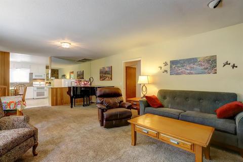 10318 Crestview Dr, Grass Valley, CA 95949 photo 5