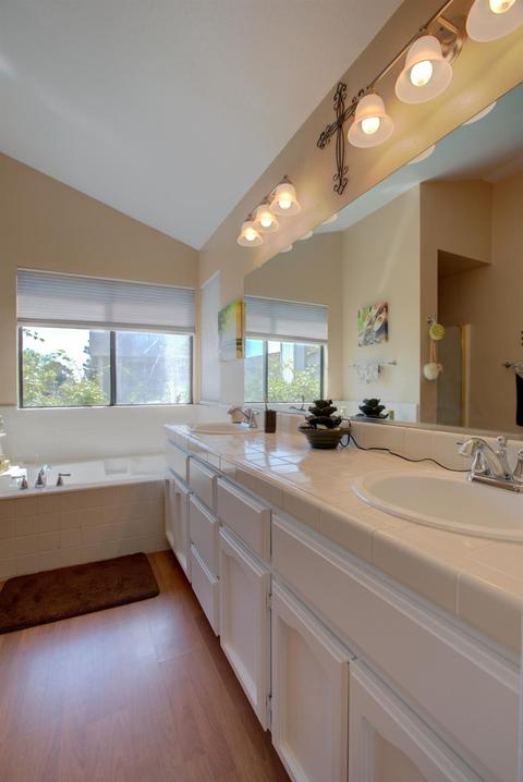 1608 Shadewood Dr, Modesto, CA 95355 photo 33