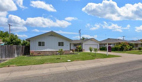 613 Tara Pl, Lodi, CA 95240 photo 2
