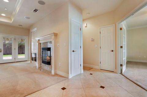 2004 E Louise Ave, Manteca, CA 95336 photo 10