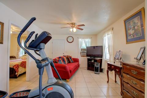 412 Pecos Ave, Modesto, CA 95351 photo 5