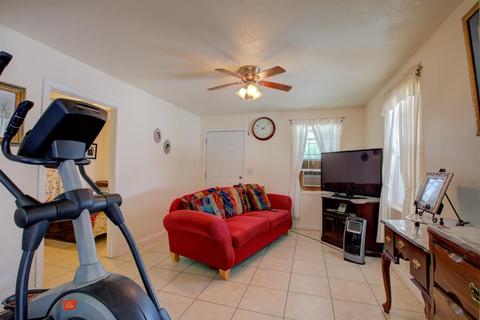 412 Pecos Ave, Modesto, CA 95351 photo 4