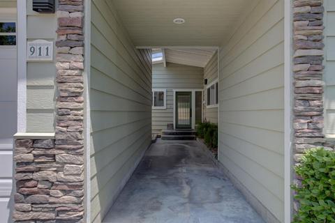 911 Durant St, Modesto, CA 95350 photo 4