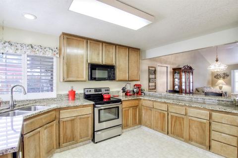 3820 Olivebranch Ln, Carmichael, CA 95608 photo 11