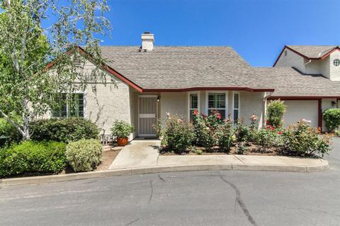 3820 Olivebranch Ln, Carmichael, CA 95608 photo 2