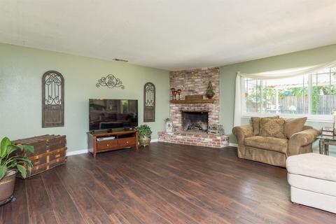 8768 Rubystone Ct, Elk Grove, CA 95624 photo 7