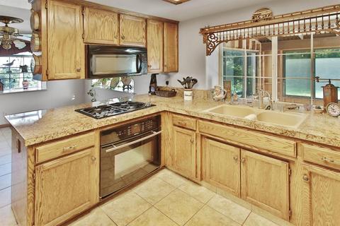 7416 Bramble Ln, Hughson, CA 95326 photo 9
