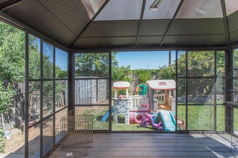833 Meladee Ln, Galt, CA 95632 photo 17