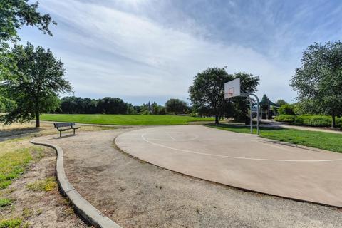 4507 Charleston Dr, Carmichael, CA 95608 photo 42