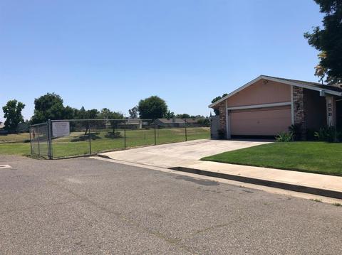 558 E Grove Ave, Atwater, CA 95301 photo 5