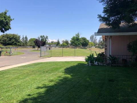 558 E Grove Ave, Atwater, CA 95301 photo 9