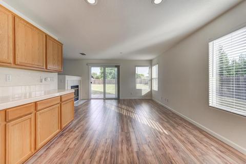 10933 Wethersfield Dr, Mather, CA 95655 photo 13