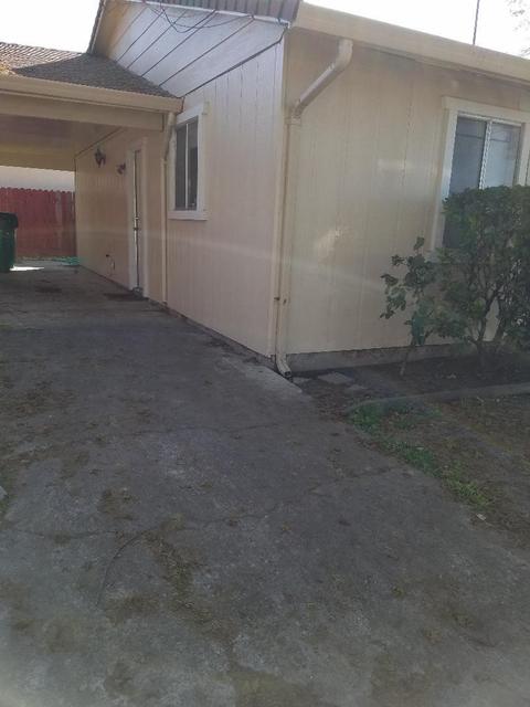 1605 E Walnut St, Stockton, CA 95205 photo 4