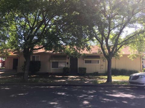 1605 E Walnut St, Stockton, CA 95205 photo 3