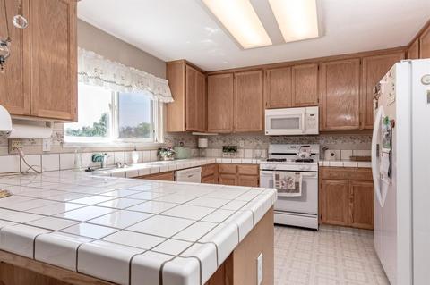 1880 Aberdeen Ct, Manteca, CA 95337 photo 12