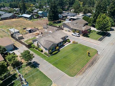 2016 E Hawkeye Ave, Turlock, CA 95380 photo 2