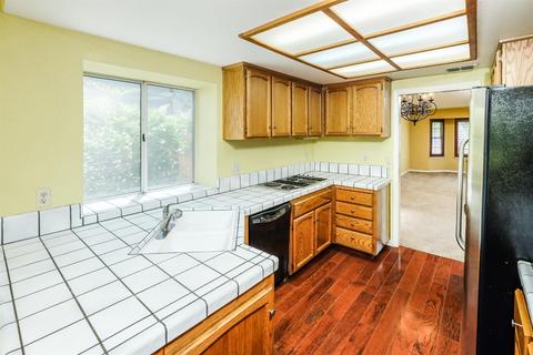 4052 Alex Ln, Carmichael, CA 95608 photo 10