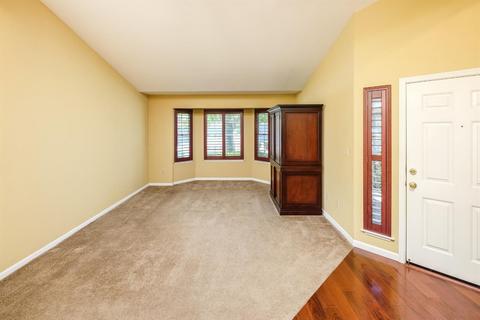 4052 Alex Ln, Carmichael, CA 95608 photo 2