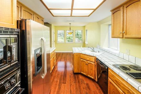 4052 Alex Ln, Carmichael, CA 95608 photo 12