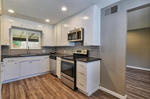 1640 Ascot Dr, Modesto, CA 95350 photo 8