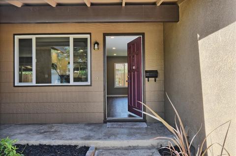 1640 Ascot Dr, Modesto, CA 95350 photo 5