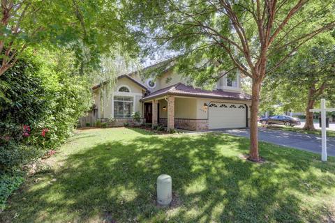 3914 Hoopa Pl, Davis, CA 95618 photo 2