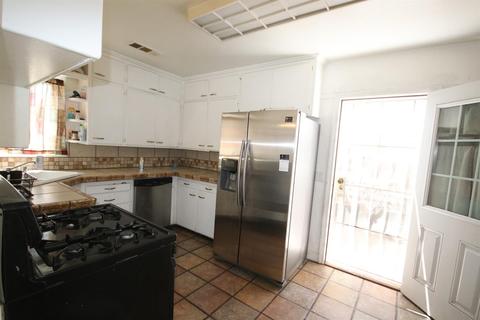 1524 Lynn Ave, Modesto, CA 95358 photo 9