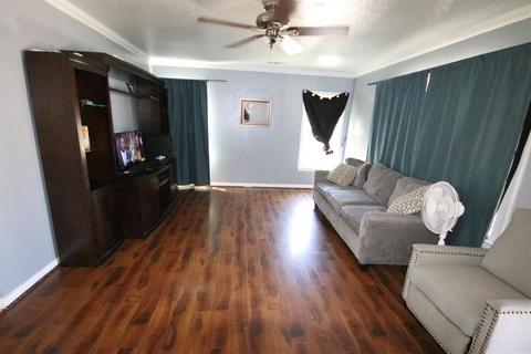 1524 Lynn Ave, Modesto, CA 95358 photo 4
