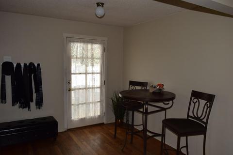 402 W 22nd St, Tracy, CA 95376 photo 5