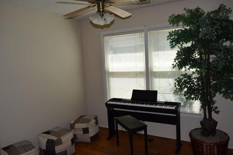 402 W 22nd St, Tracy, CA 95376 photo 9