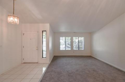 2808 Schiphol Ln, Modesto, CA 95356 photo 4