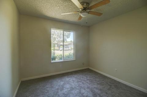 1900 Murrietta Ln, Modesto, CA 95355 photo 10