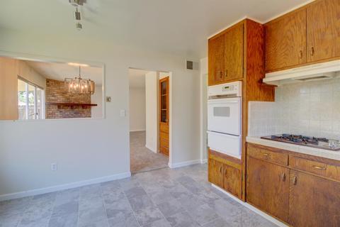 1900 Murrietta Ln, Modesto, CA 95355 photo 7