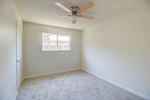1900 Murrietta Ln, Modesto, CA 95355 photo 12