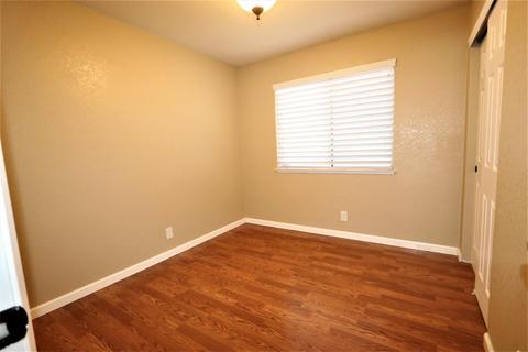 1808 Cashmere Dr, Modesto, CA 95355 photo 13