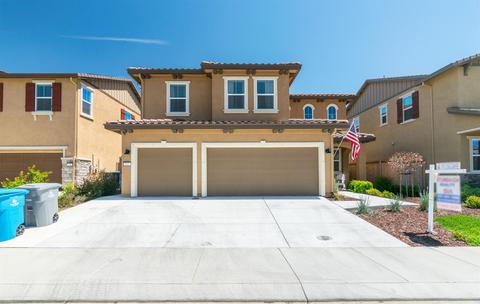 535 W Cherry, Dixon, CA 95620 photo 2