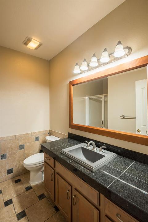 564 S Highland Ave, Ripon, CA 95366 photo 13