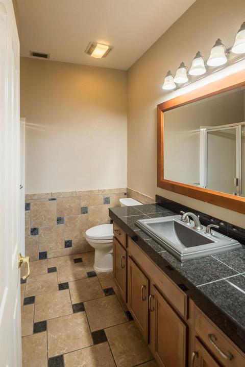 564 S Highland Ave, Ripon, CA 95366 photo 12