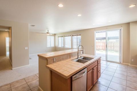 564 S Highland Ave, Ripon, CA 95366 photo 25