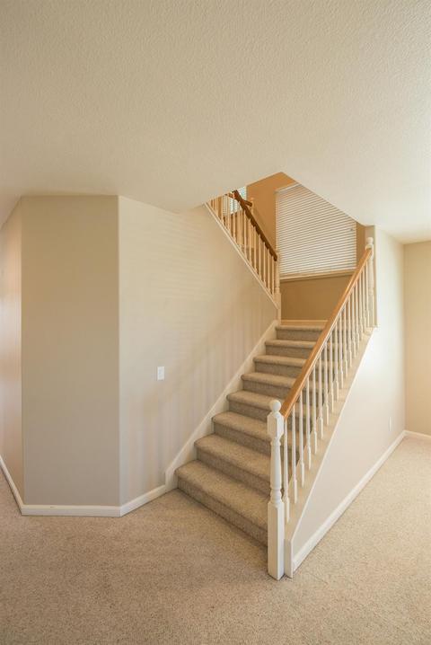 564 S Highland Ave, Ripon, CA 95366 photo 9