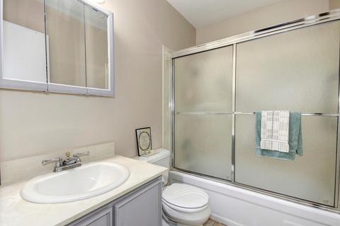 4028 Knoll Top Ct, Carmichael, CA 95608 photo 15